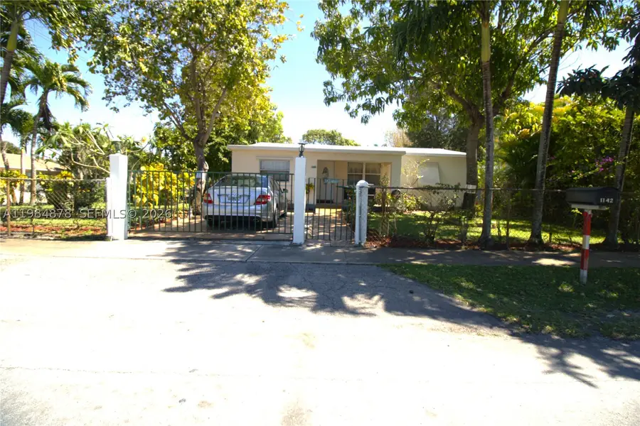 1142 NW 2nd, Fort Lauderdale, FL 33311 - #3