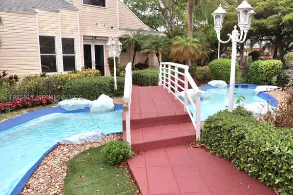 Address Withheld By Seller, Oakland Park, FL 33309