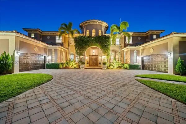 12821 Kapok, Davie, FL 33330