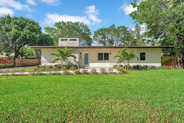 4053 SW 8th, Plantation, FL 33317