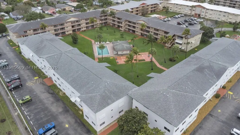 5300 Washington #J218, Hollywood, FL 33021 - #1