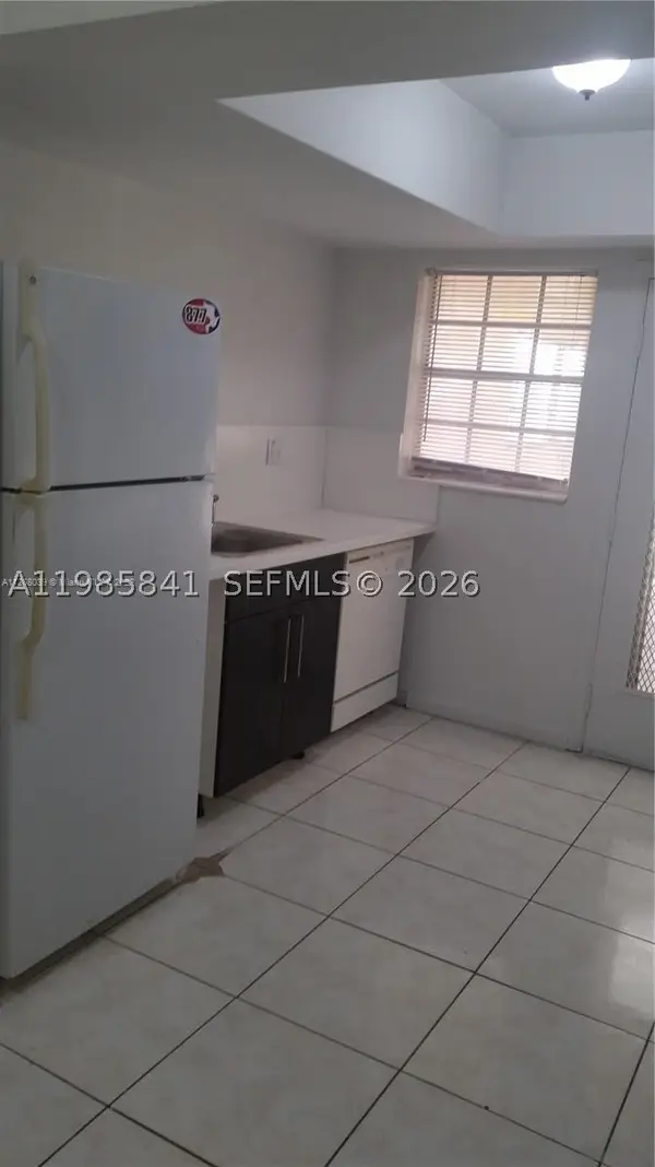 11840 NE 19th #27, North Miami, FL 33181