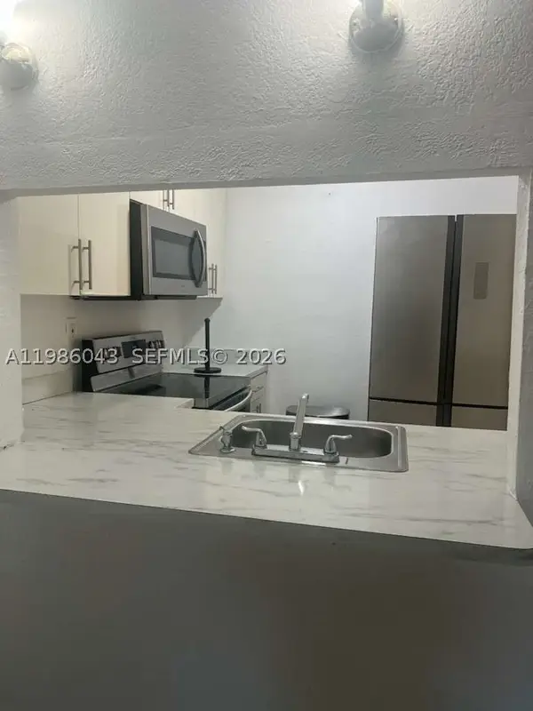 4550 NW 9th #114E, Miami, FL 33126