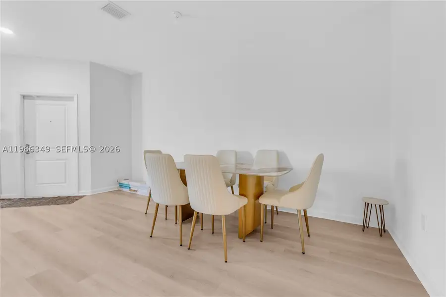 21068 NE 8th, Miami, FL 33179 - #2