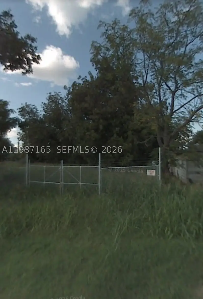 3217 E 4th, Pine Bluff, AR 71601 - #1