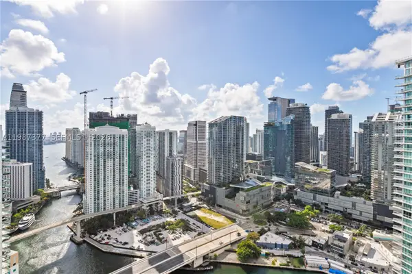 90 SW 3rd #4301, Miami, FL 33130