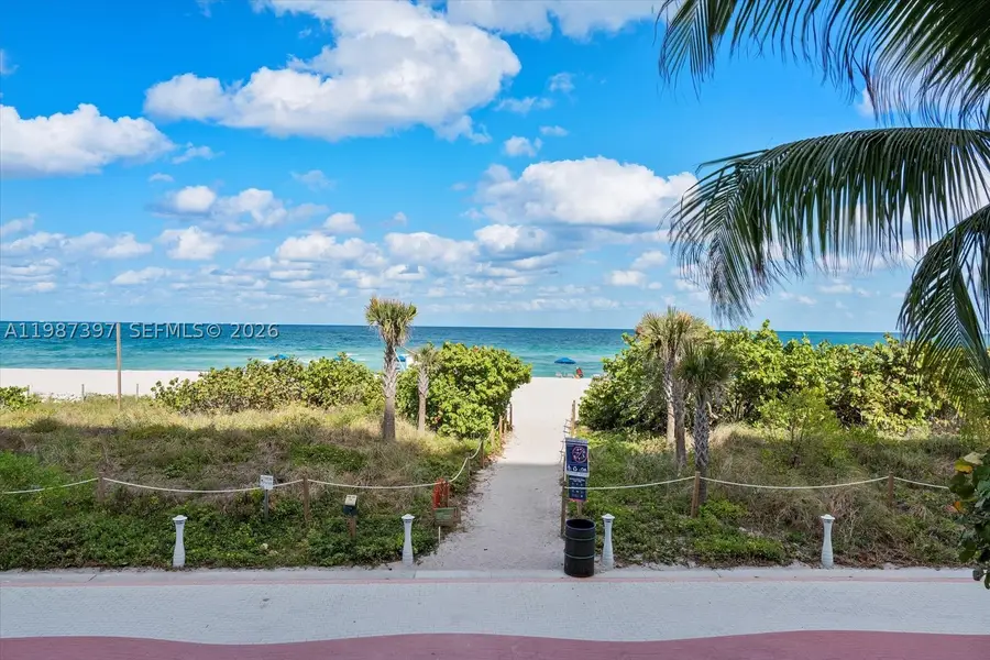 5555 Collins #11A, Miami Beach, FL 33140 - #3