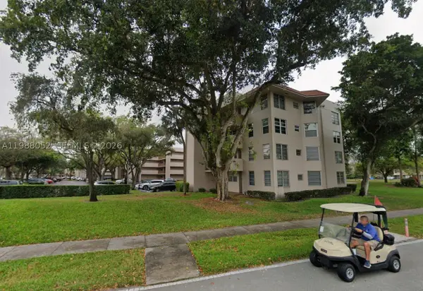 1811 Sabal Palm #408, Davie, FL 33324