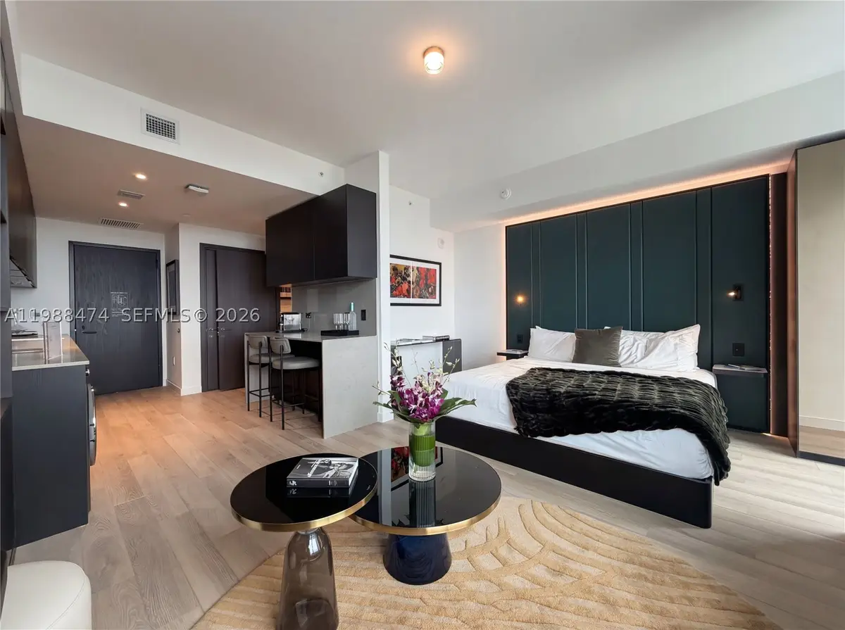 20 NE 11th #4111, Miami, FL 33132 - #1