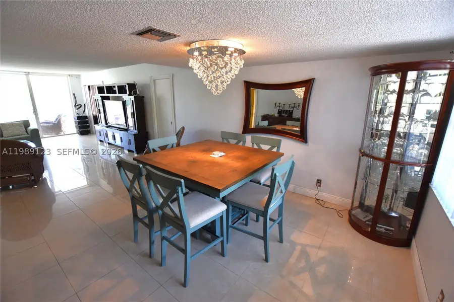 3800 Oaks Clubhouse #309, Pompano Beach, FL 33069 - #3
