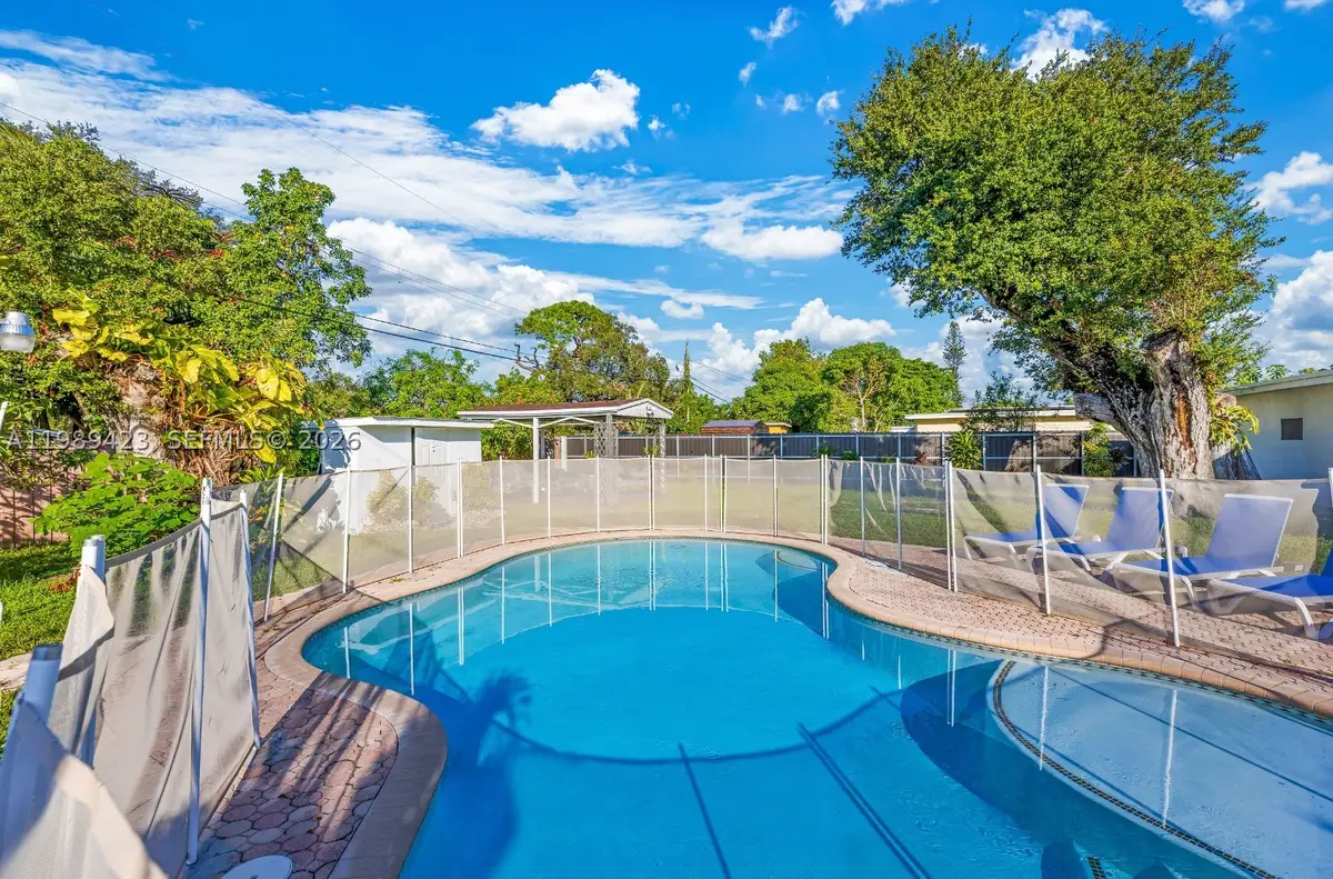 38 Miami Gardens, West Park, FL 33023 - #1