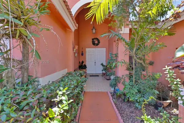 15012 SW 45th, Miami, FL 33185