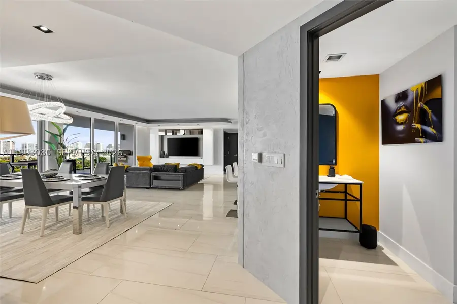 1180 N Federal #1102, Fort Lauderdale, FL 33304 - #3
