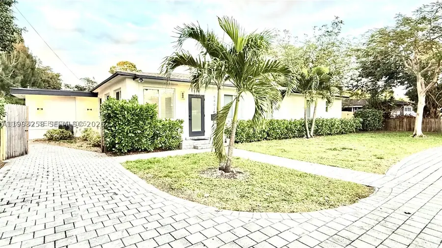 5401 W Broward, Plantation, FL 33317 - #2