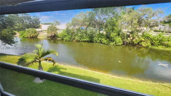 4299 NW 16th #209, Lauderhill, FL 33313