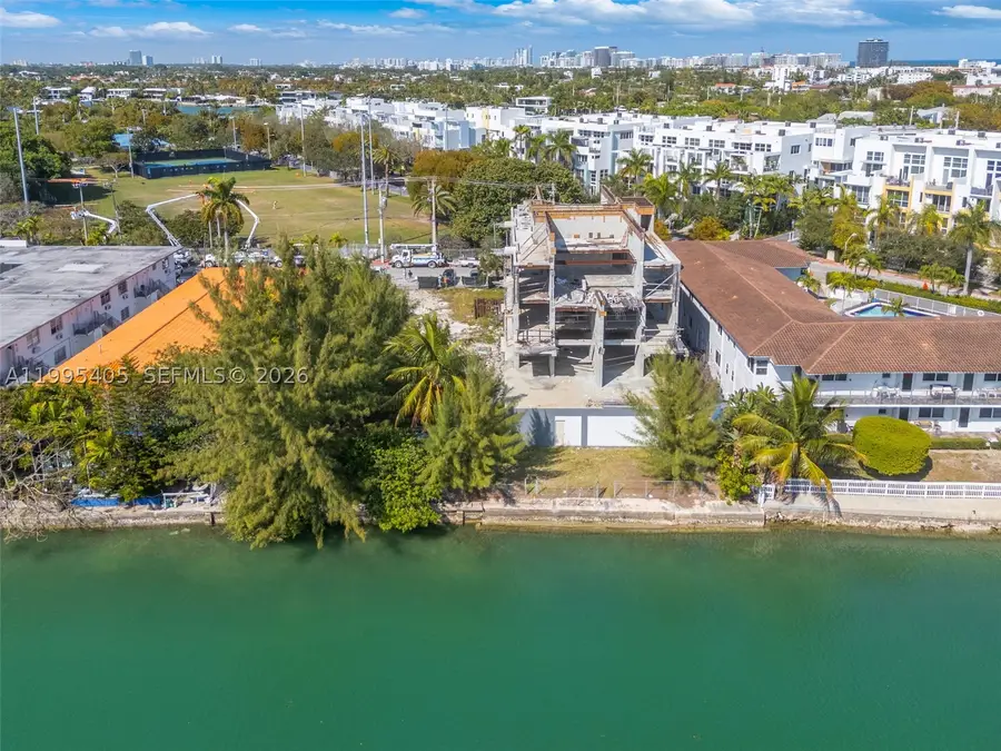 10 S Shore, Miami Beach, FL 33141 - #2