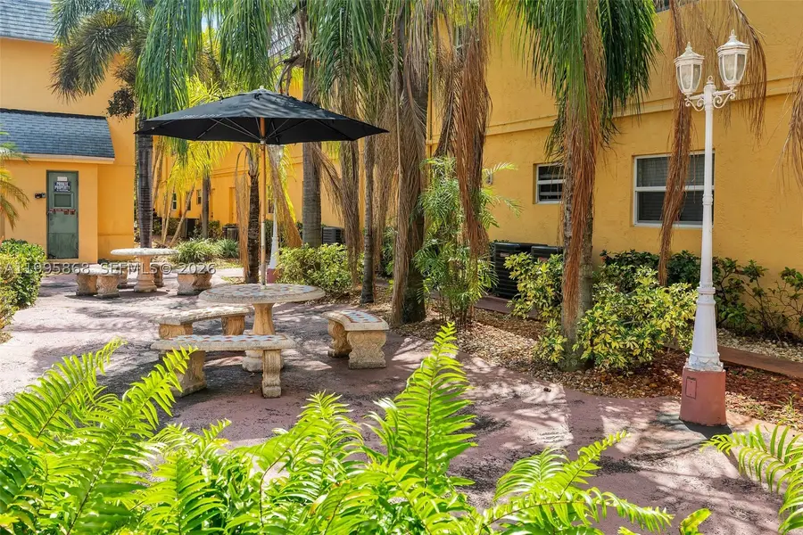4061 N Dixie #29, Oakland Park, FL 33334 - #2
