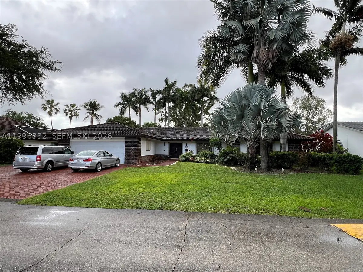 19265 E Saint Andrews, Hialeah, FL 33015 - #1