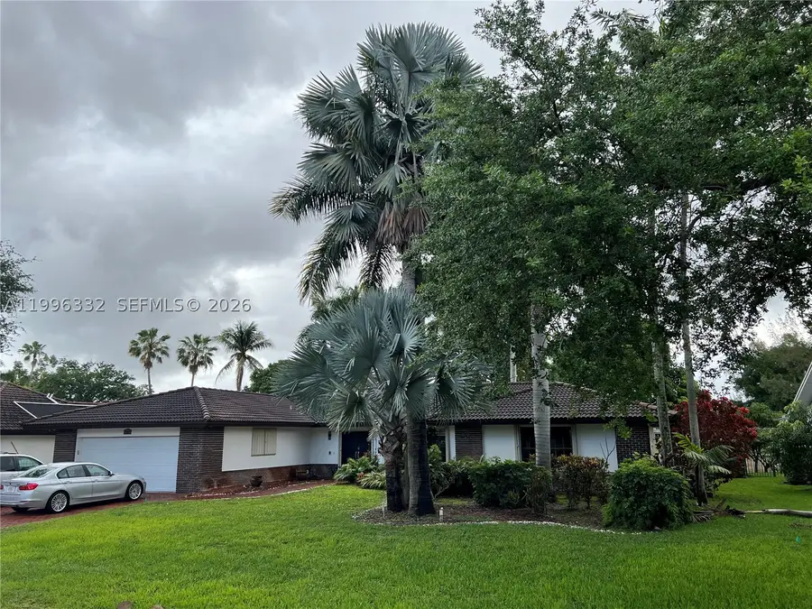 19265 E Saint Andrews, Hialeah, FL 33015 - #2