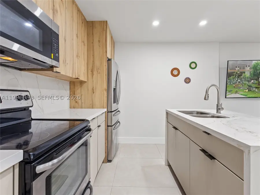 10017 SW 23rd, Miami, FL 33165 - #3