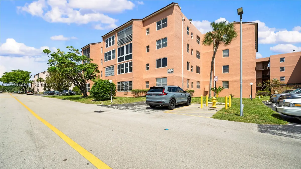 2861 Somerset #301, Lauderdale Lakes, FL 33311 - #1