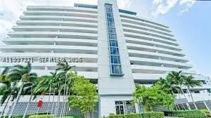 36 NW 6th #504, Miami, FL 33128 - #1