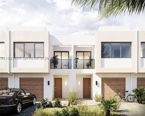 730 Cypress Grove, Pompano Beach, FL 33069