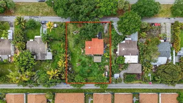 1601 N 16th, Hollywood, FL 33020