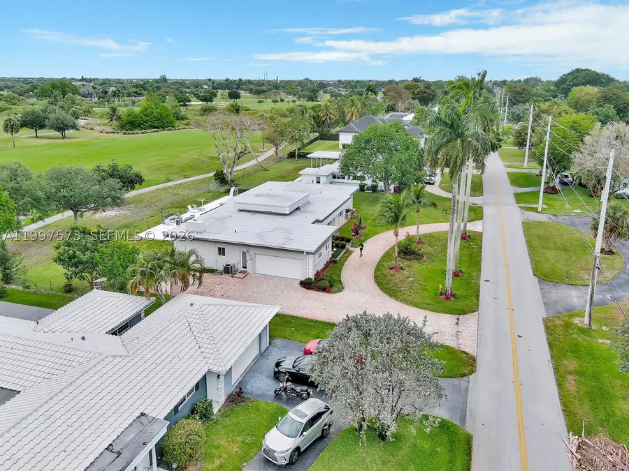 621 E Tropical, Plantation, FL 33317 - #3