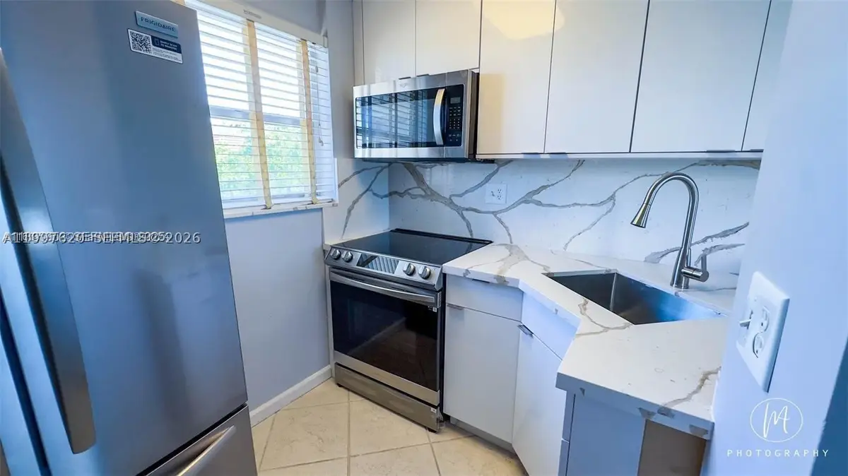 1731 SE 15th #315, Fort Lauderdale, FL 33316 - #1