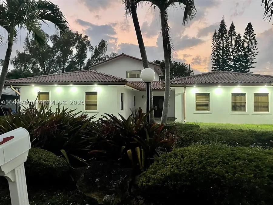 19740 W Saint Andrews, Hialeah, FL 33015 - #3
