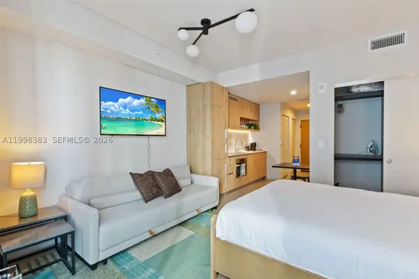 11 NE 6 #2108, Miami, FL 33132
