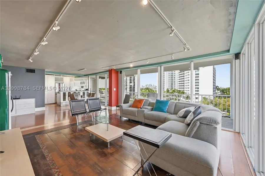 2800 E Sunrise #7F, Fort Lauderdale, FL 33304 - #2