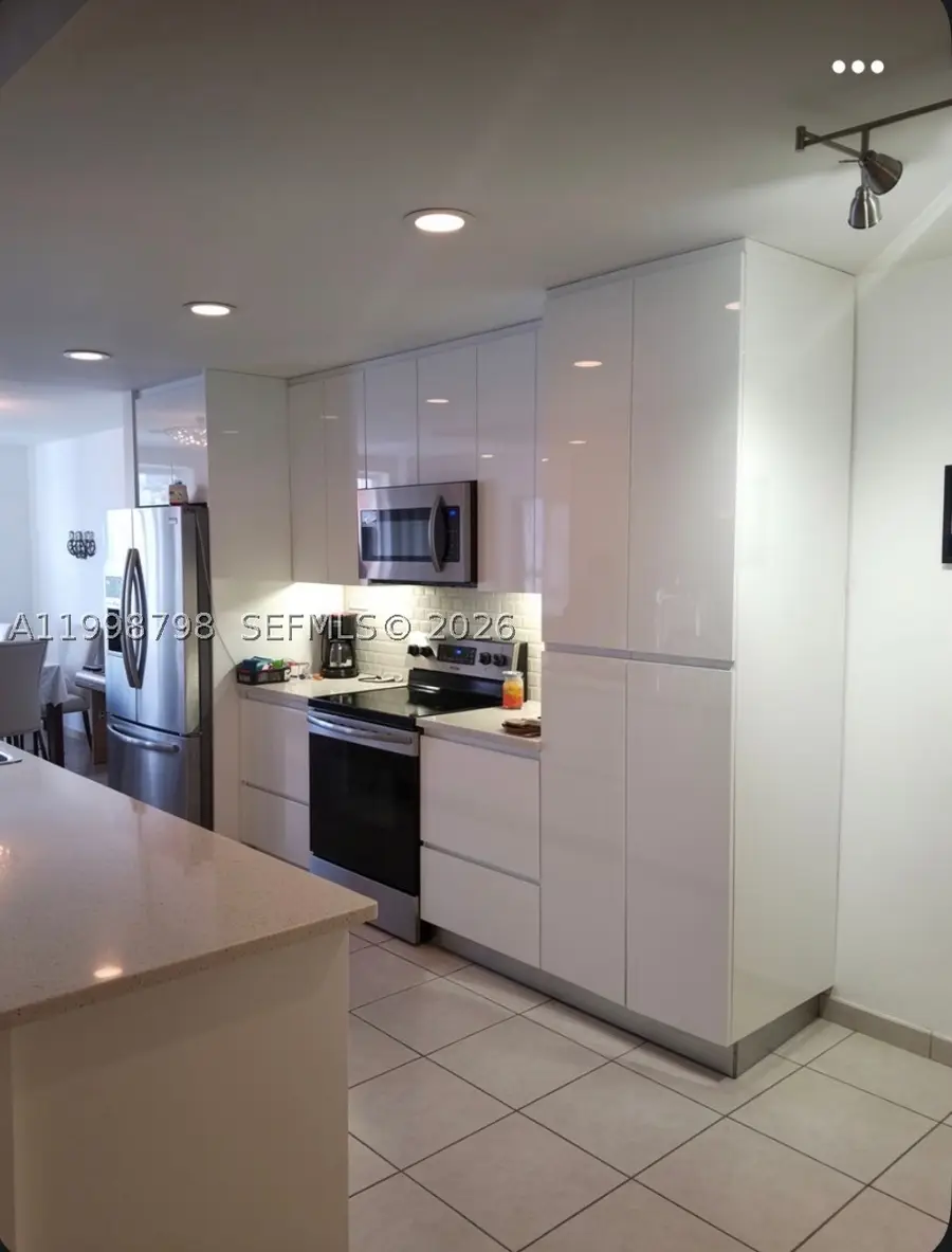 3301 Raleigh #4A, Hollywood, FL 33021 - #3