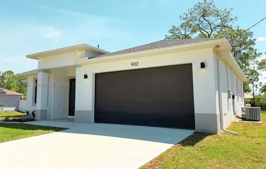 902 Magnolia, Lehigh Acres, FL 33972 - #2