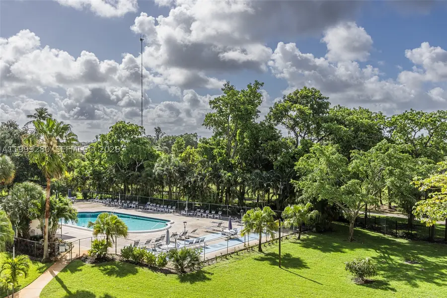 4330 Hillcrest #405, Hollywood, FL 33021 - #3