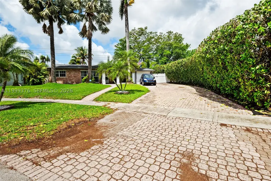 911 SW 51st, Plantation, FL 33317 - #2