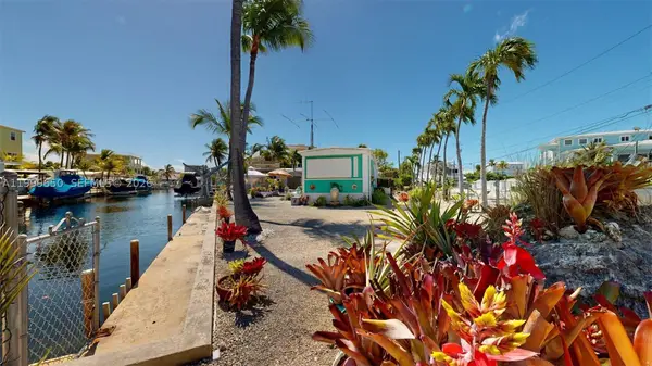 Address Withheld By Seller, Key Largo, FL 33037
