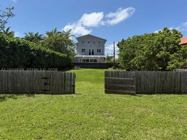 9308 Harding, Surfside, FL 33154