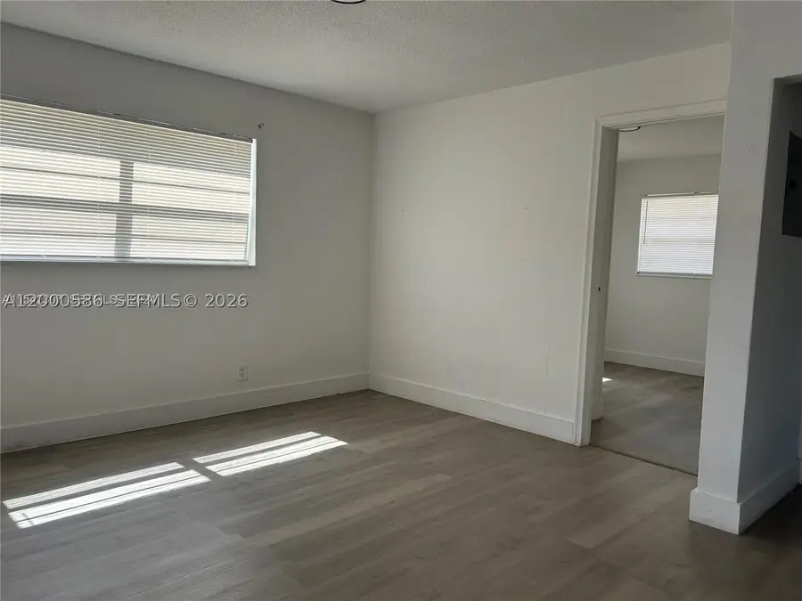 916 SW 10th, Hallandale, FL 33009 - #3