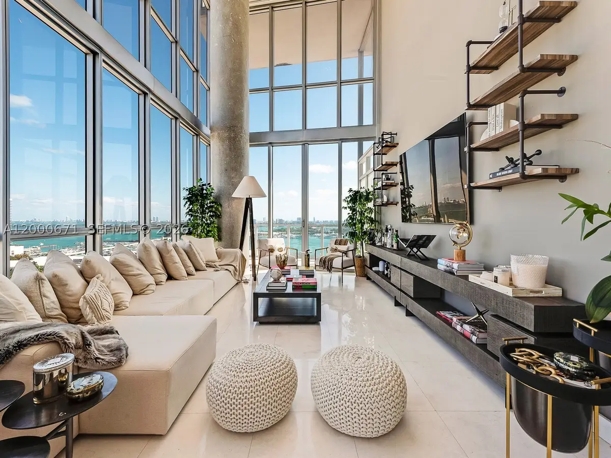 1100 Biscayne #2105, Miami, FL 33132 - #1
