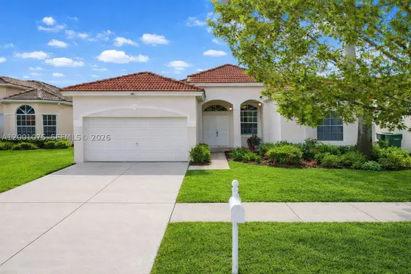 690 SE 30th, Homestead, FL 33033