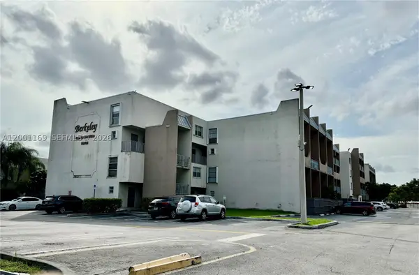 10900 SW 104th #303, Miami, FL 33176