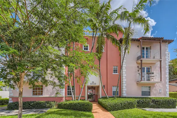 29 Santillane #2, Coral Gables, FL 33134