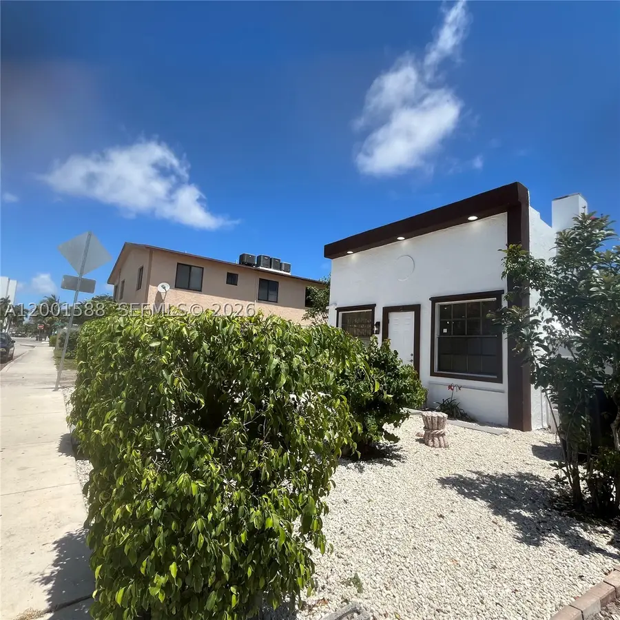 8 S C, Lake Worth, FL 33460 - #3