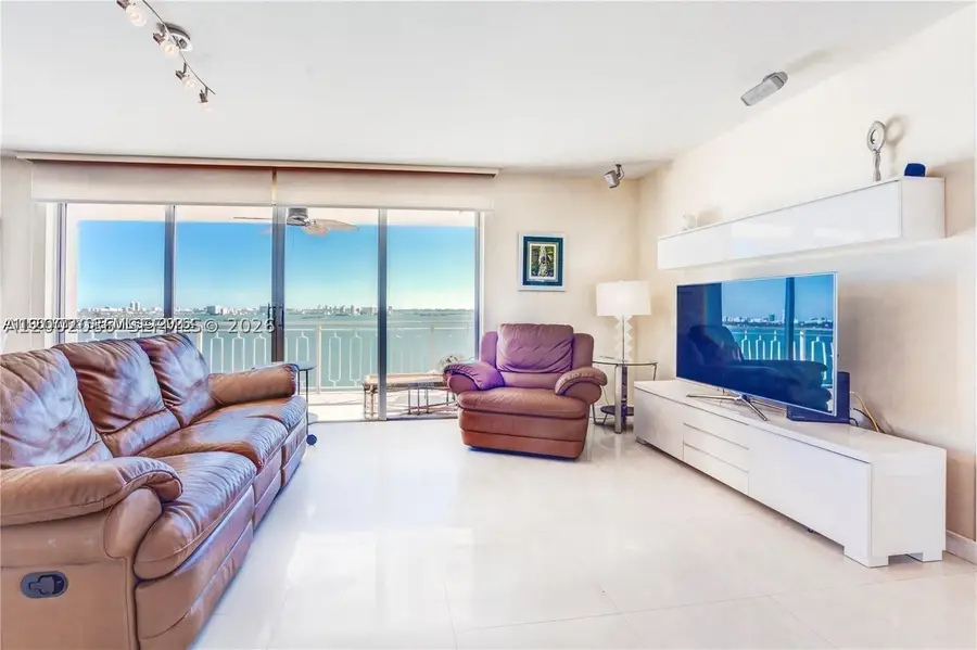 11111 Biscayne #18E, Miami, FL 33181 - #2