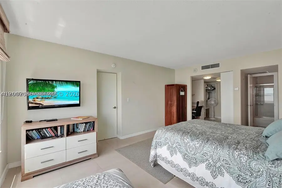 11111 Biscayne #18E, Miami, FL 33181 - #3