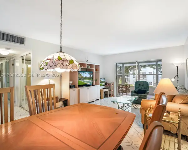 4806 NW 36th #515, Lauderdale Lakes, FL 33319