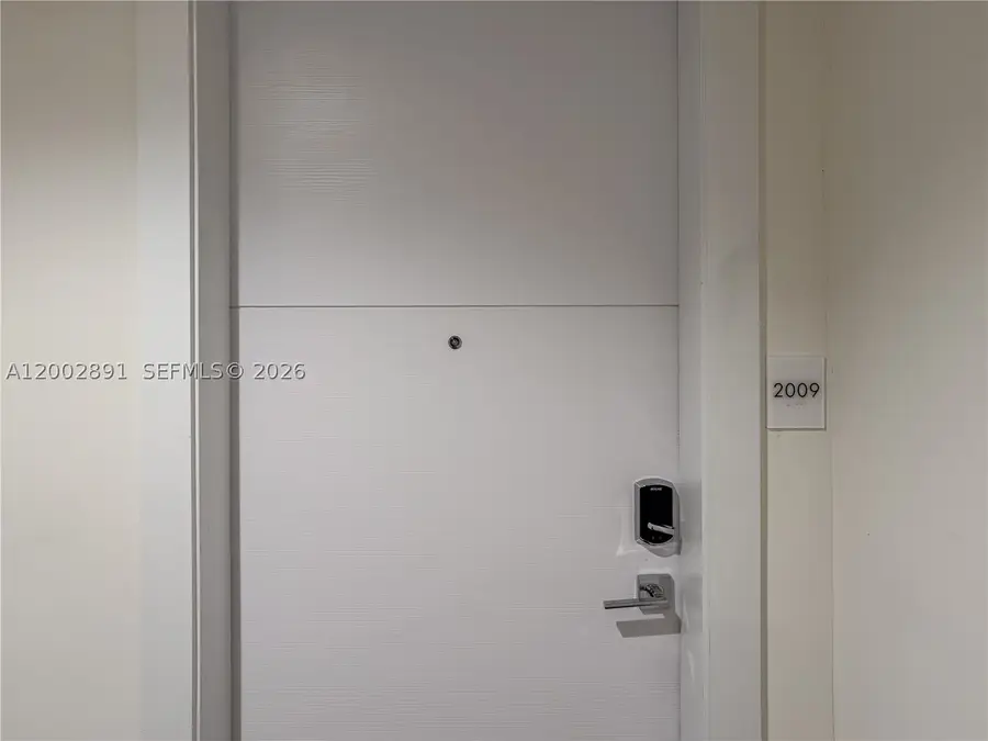 2000 Metropica #2009, Sunrise, FL 33323 - #2