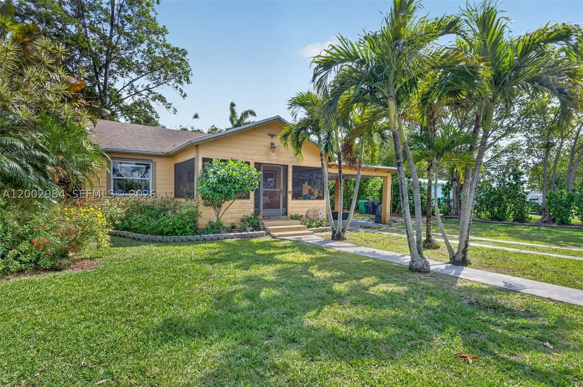 1490 NW 8th, Homestead, FL 33030 - #1